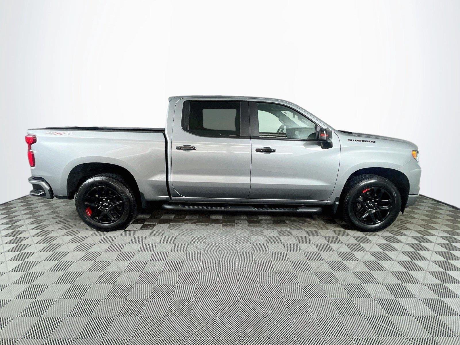Certified 2026 Chevrolet Silverado 1500 RST w/ Redline Edition AWD/4WD image 11