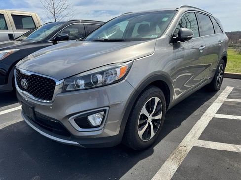 Used 2016 Kia Sorento EX w/ EX Premium Package image 3