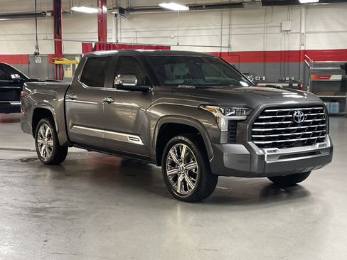Used 2024 Toyota Tundra Capstone AWD/4WD image 2