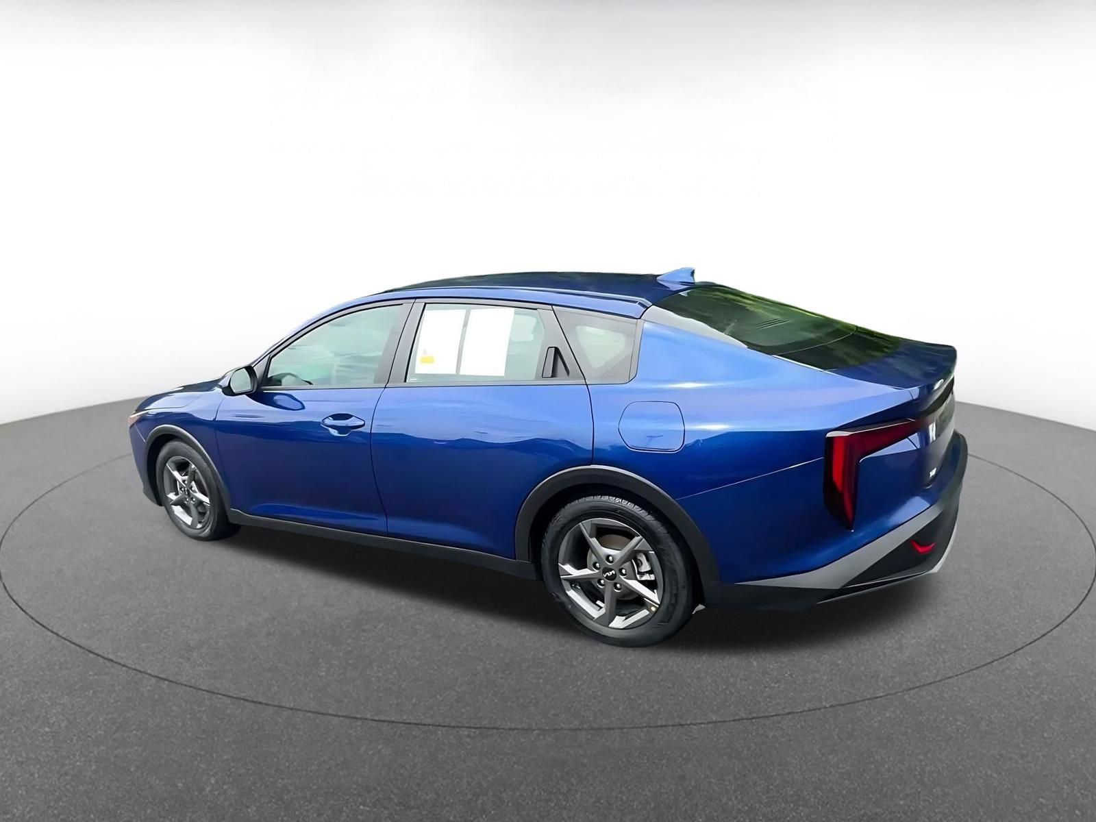 Used 2025 Kia K4 FWD image 9
