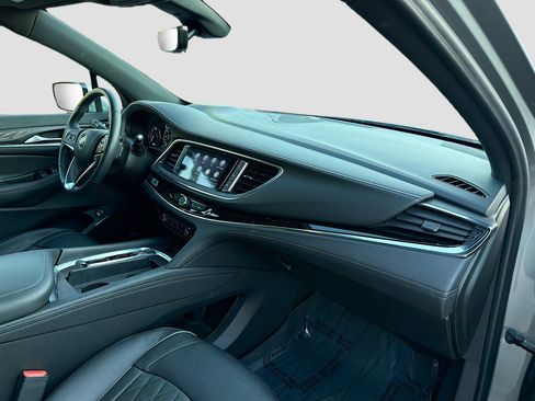 Used 2023 Buick Enclave Avenir w/ Avenir Technology Package image 14