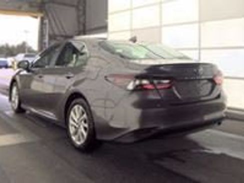 Used 2024 Toyota Camry LE w/ Convenience Package FWD image 4