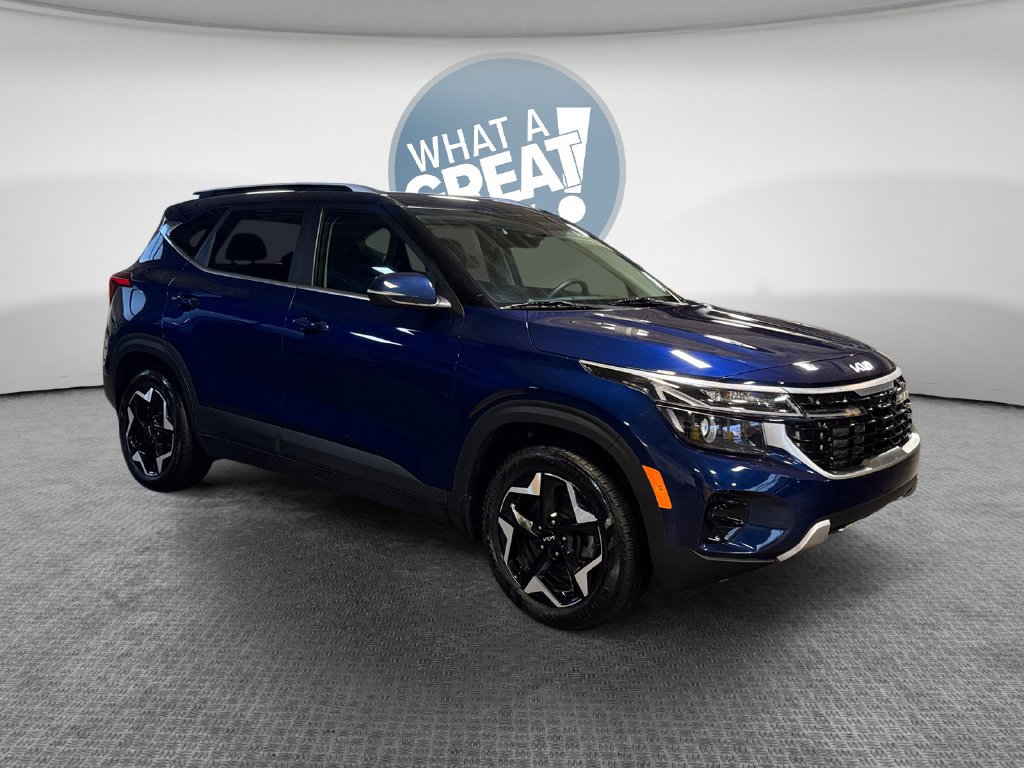 Certified 2025 Kia Seltos EX AWD/4WD image 1