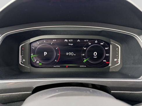 Used 2023 Volkswagen Tiguan SEL R-Line AWD/4WD image 27