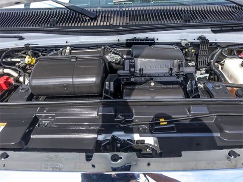 Used 2023 Ford E-350 and Econoline 350 Super Duty w/ Power Windows & Locks Group image 17
