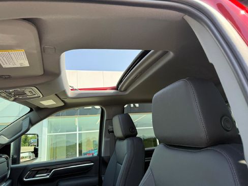 New 2025 GMC Sierra 2500 SLT w/ SLT Premium Package image 14