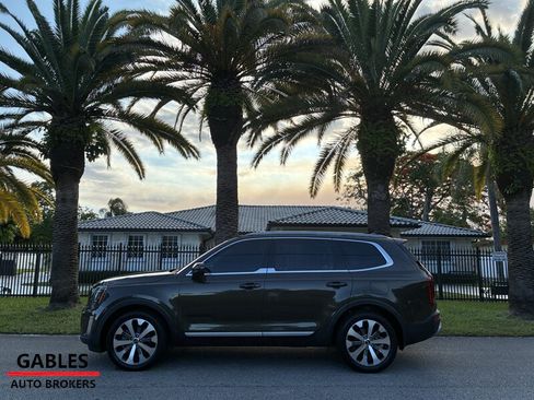 Used 2020 Kia Telluride S AWD/4WD image 14