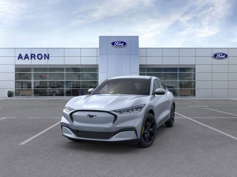 Used 2024 Ford Mustang Mach-E Select w/ Comfort Package Lite image 2