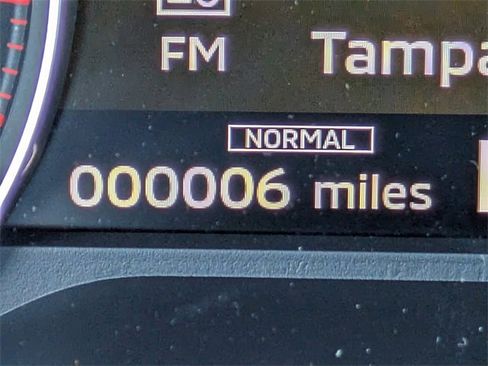 New 2025 Mitsubishi Outlander ES image 27