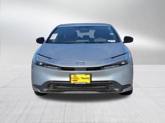 Used 2024 Toyota Prius LE video 2