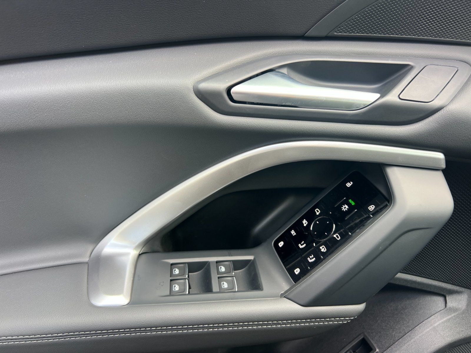 New 2026 Audi Q5 Premium AWD/4WD image 11