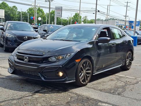 Used 2021 Honda Civic Sport image 2