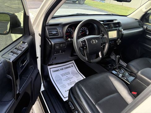 Used 2019 Toyota 4Runner Limited RWD image 9