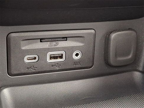 Used 2022 GMC Terrain AT4 w/ Infotainment Package II image 25