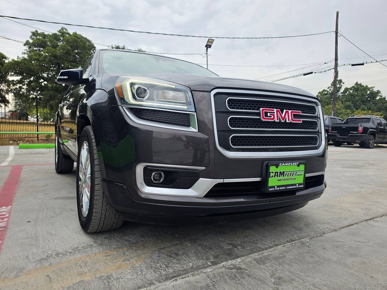 Used 2017 GMC Acadia Limited SLT FWD image 4