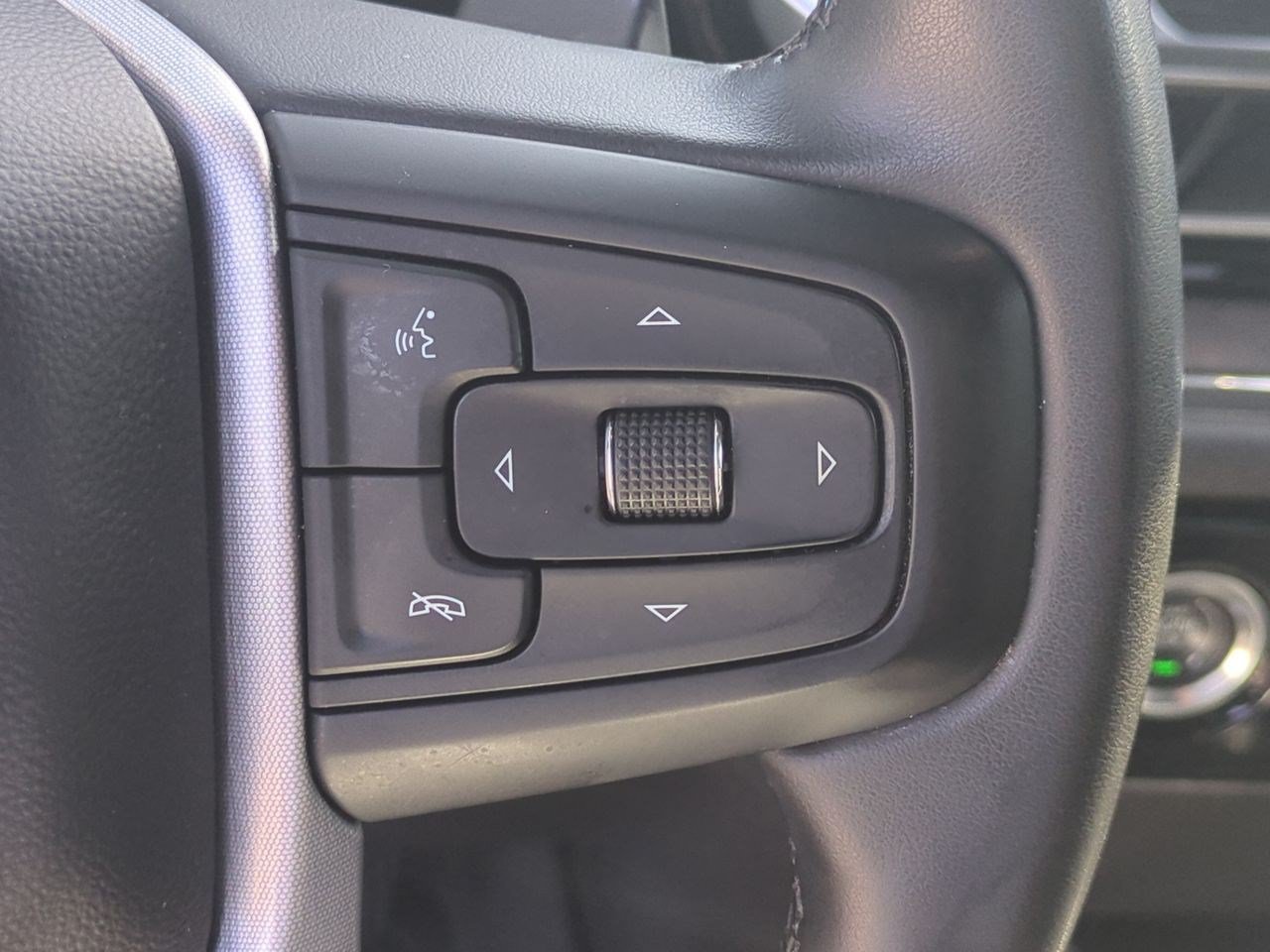 Used 2023 GMC Sierra 1500 SLT w/ SLT Convenience Package AWD/4WD image 20