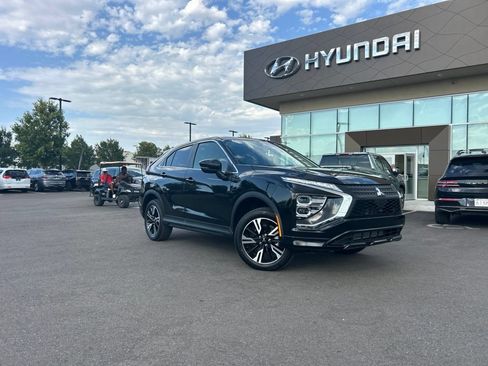 Used 2025 Mitsubishi Eclipse Cross SEL AWD/4WD image 2