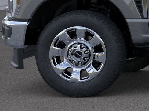 New 2025 Ford F250 Lariat w/ Chrome Package image 19