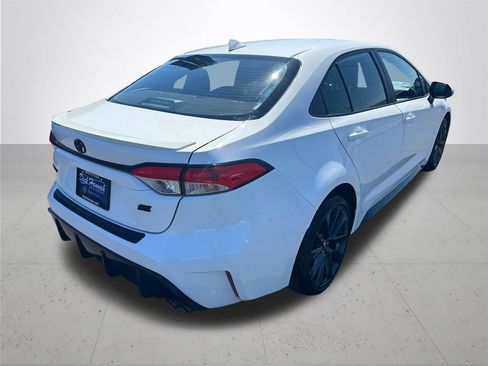 Used 2025 Toyota Corolla SE w/ Convenience Package FWD image 7