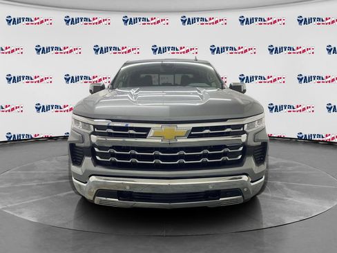 Used 2025 Chevrolet Silverado 1500 LTZ image 8