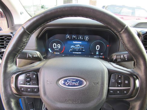 Used 2024 Ford Ranger Lariat w/ Advanced Towing Package image 13