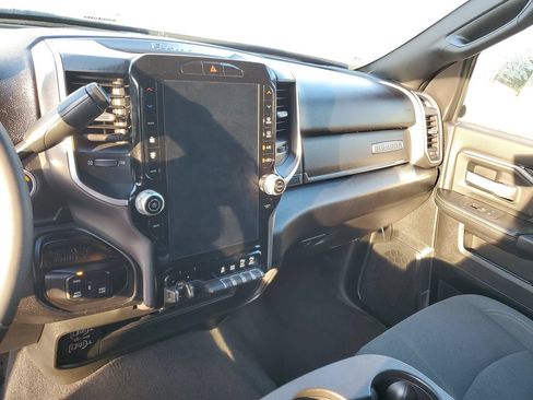 Used 2025 RAM 2500 Big Horn AWD/4WD image 27
