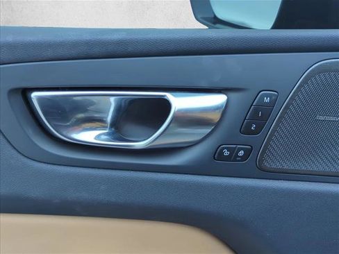 Used 2025 Volvo XC60 B5 Ultra w/ Protection Package Premier image 11