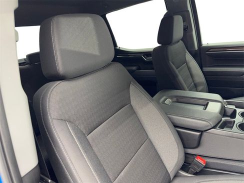 Used 2024 Chevrolet Silverado 1500 LT image 44