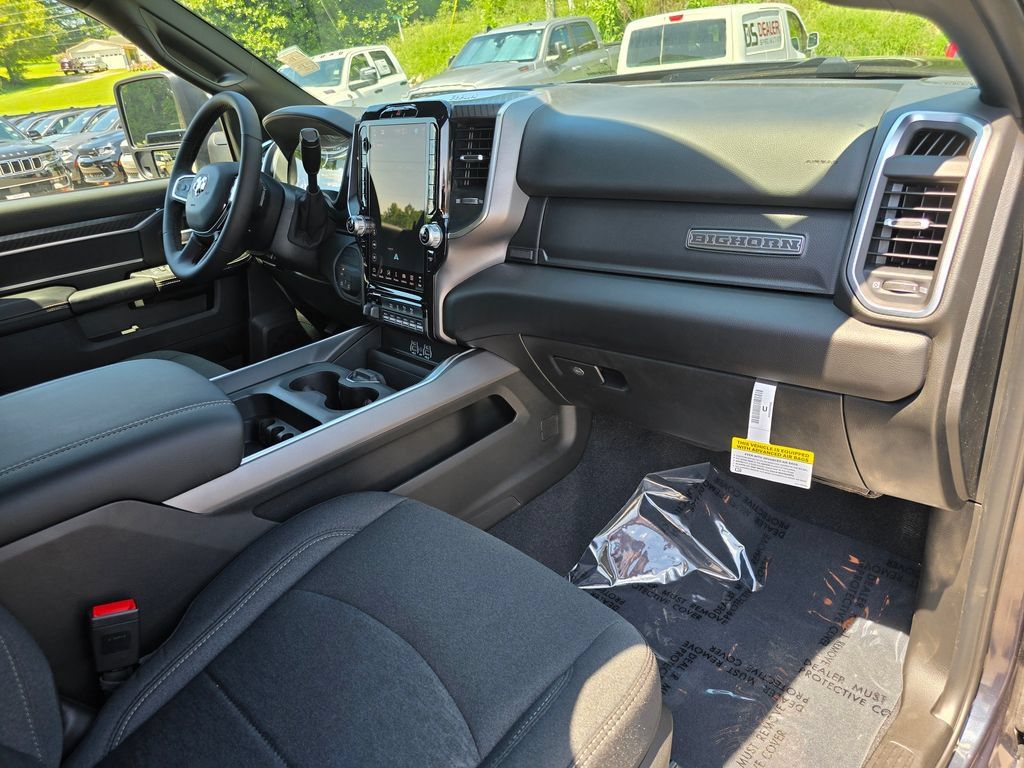 New 2026 RAM 2500 Big Horn AWD/4WD image 28
