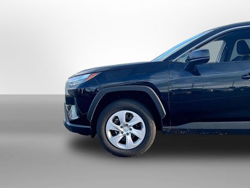 Used 2025 Toyota RAV4 LE AWD/4WD image 3