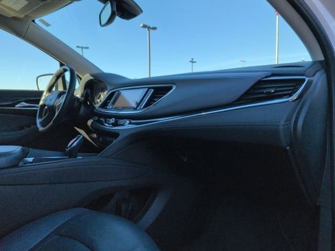 Used 2021 Buick Enclave Premium w/ Sun and Sites Package image 28