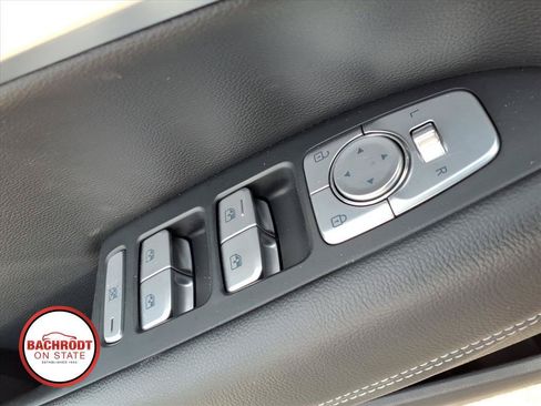 Used 2023 Genesis G70 2.0T AWD/4WD image 16