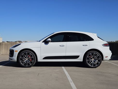 Certified 2023 Porsche Macan S image 2