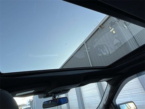 Used 2022 Ford F150 XLT w/ Equipment Group 302A High image 13