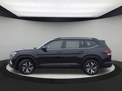 New 2026 Volkswagen Atlas SE image 4