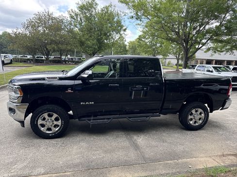 Used 2020 RAM 2500 Big Horn w/ Level 1 Equipment Group AWD/4WD image 4