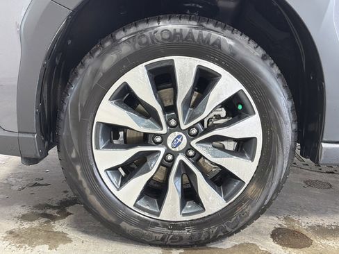 Certified 2025 Subaru Outback Limited image 9