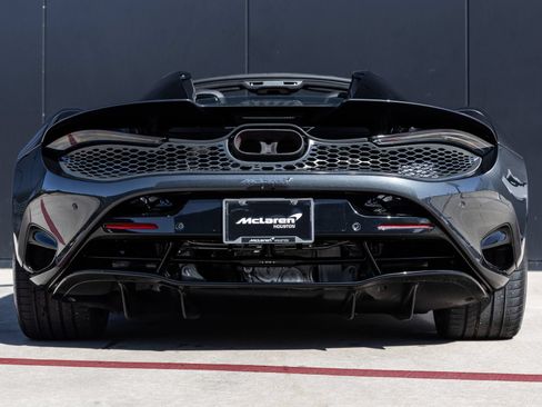 Used 2024 McLaren 750S Spider RWD image 9
