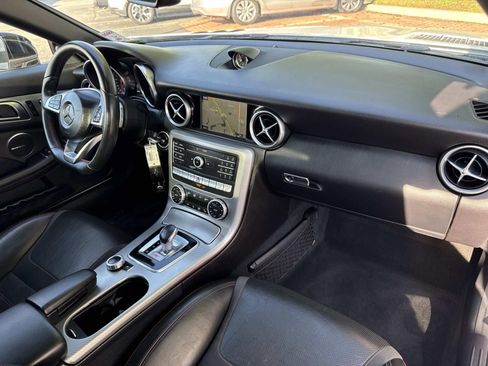 Used 2018 Mercedes-Benz SLC 43 AMG image 25