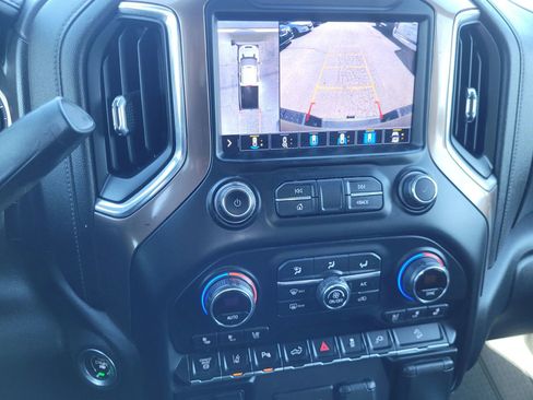 Used 2020 Chevrolet Silverado 3500 High Country w/ Technology Package AWD/4WD image 17