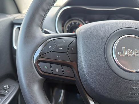 Used 2022 Jeep Cherokee Trailhawk w/ Sound & Nav Group AWD/4WD image 15