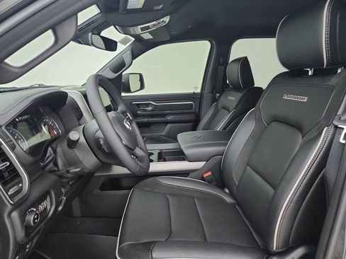 New 2026 RAM 1500 Laramie AWD/4WD image 18
