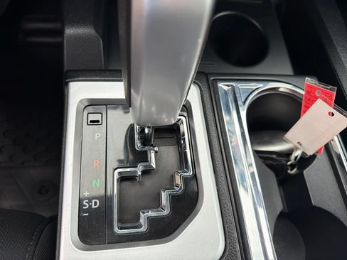 Used 2020 Toyota Tundra SR5 AWD/4WD image 28