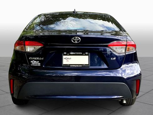 Used 2022 Toyota Corolla LE FWD image 5