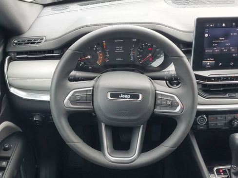 Used 2024 Jeep Compass Limited AWD/4WD image 13