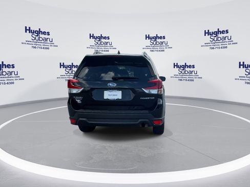 Certified 2023 Subaru Forester Premium AWD/4WD image 9