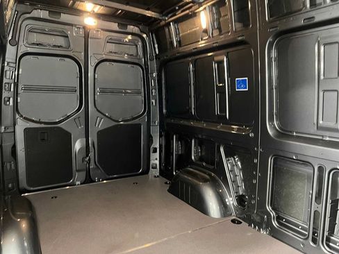 Used 2026 Mercedes-Benz Sprinter 2500 image 13