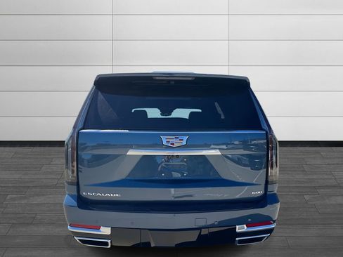 New 2026 Cadillac Escalade Luxury w/ Touring Package image 4