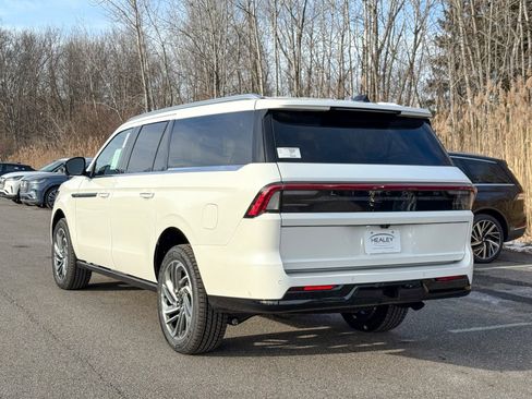 New 2025 Lincoln Navigator L Reserve image 27