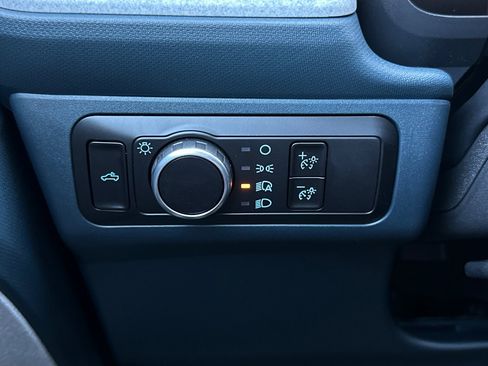 New 2025 Ford Maverick XLT w/ XLT Luxury Package image 25